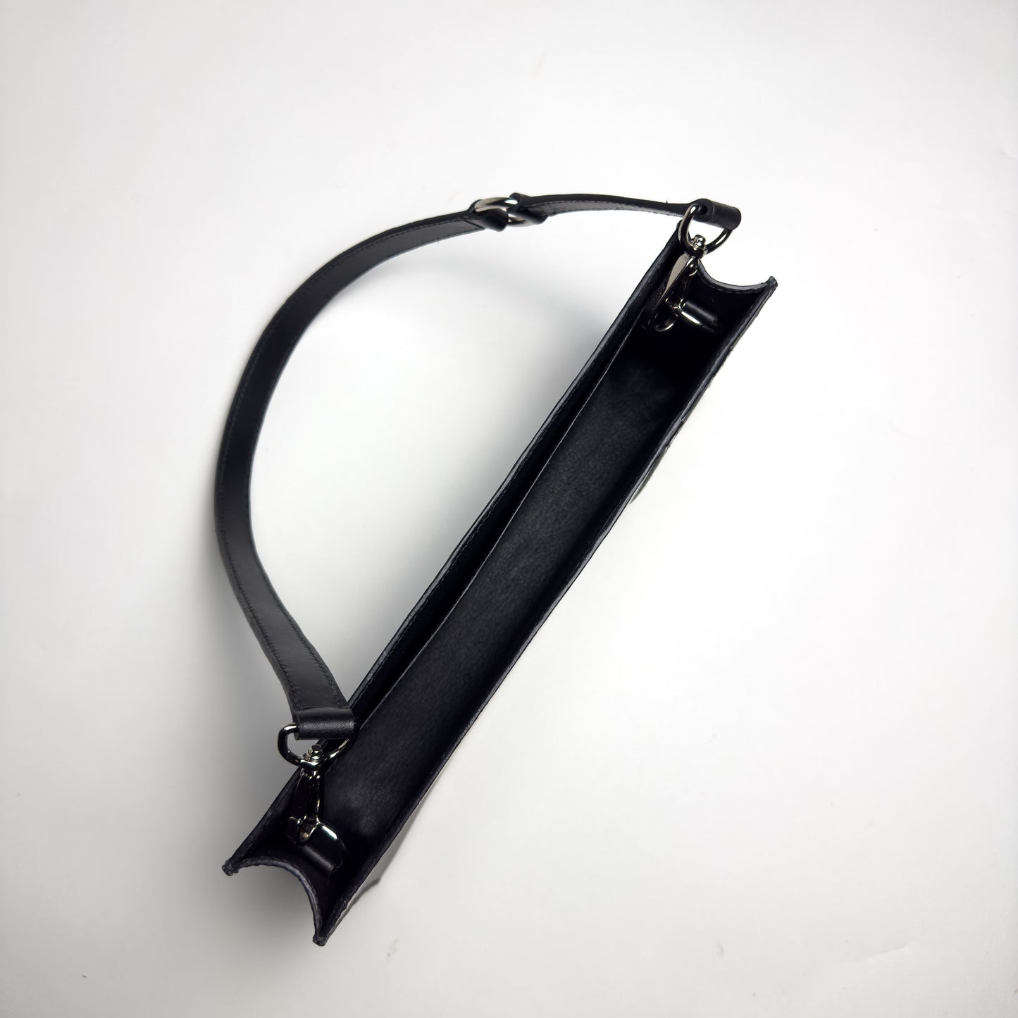 item no.3: a shoulder bag with two stripes